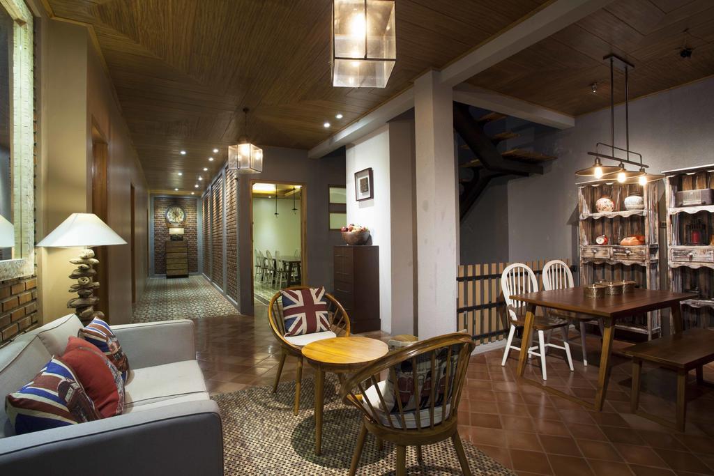 Casa De Apple Hotel Bandung Exterior photo